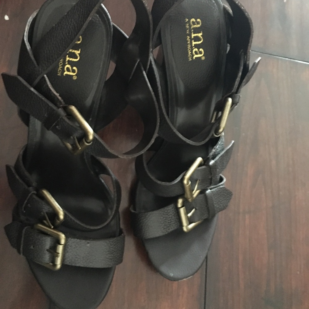 Ana Sandals